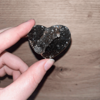 agaat hart, agaat werkt aardend, stabiliserend en beschermend.