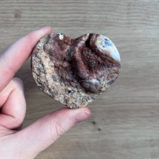 agaat hart, agaat werkt aardend, stabiliserend en beschermend.