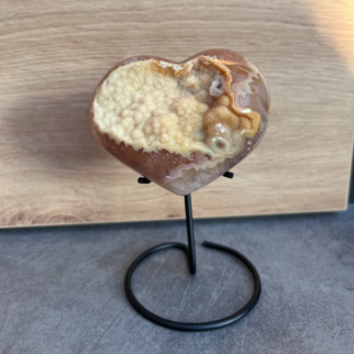 agaat hart, agaat werkt aardend, stabiliserend en beschermend.