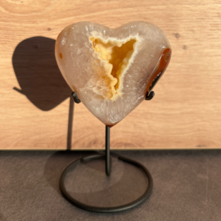 agaat hart, agaat werkt aardend, stabiliserend en beschermend.