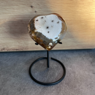 agaat hart, agaat werkt aardend, stabiliserend en beschermend.