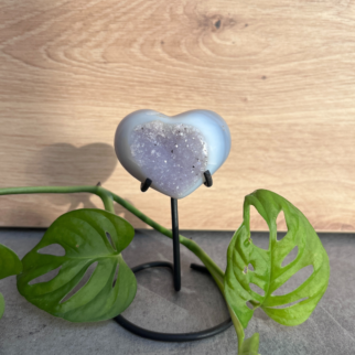 agaat hart, agaat werkt aardend, stabiliserend en beschermend.