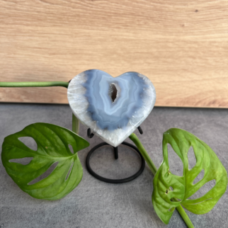 agaat hart, agaat werkt aardend, stabiliserend en beschermend.